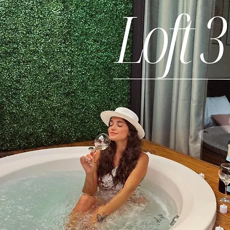 Loft3 com Jacuzzi para Casal - Lofts Mariscal, Bombinhas-SC-3